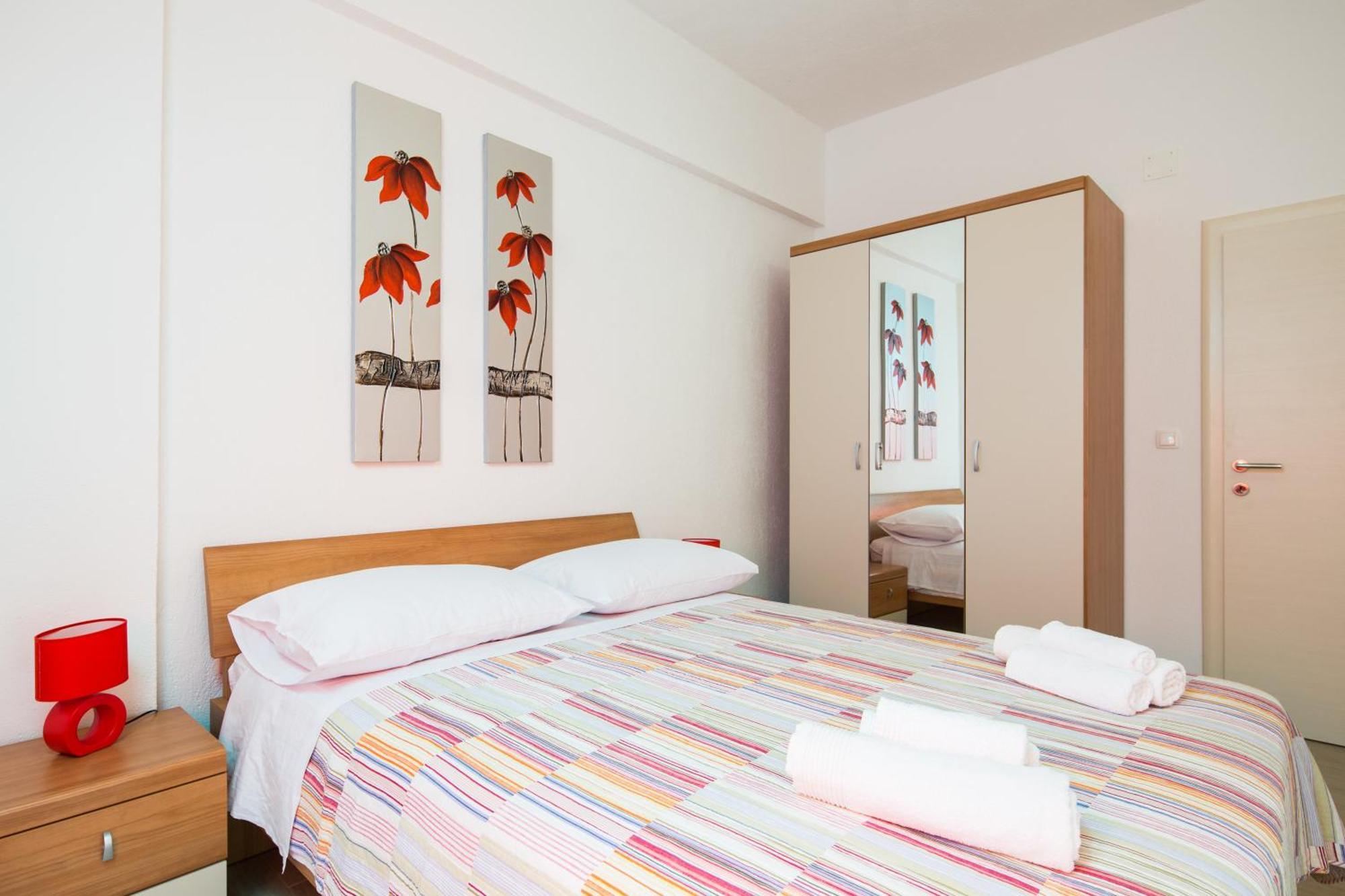 Apartment With Private Swimming Pool Podstrana Dış mekan fotoğraf