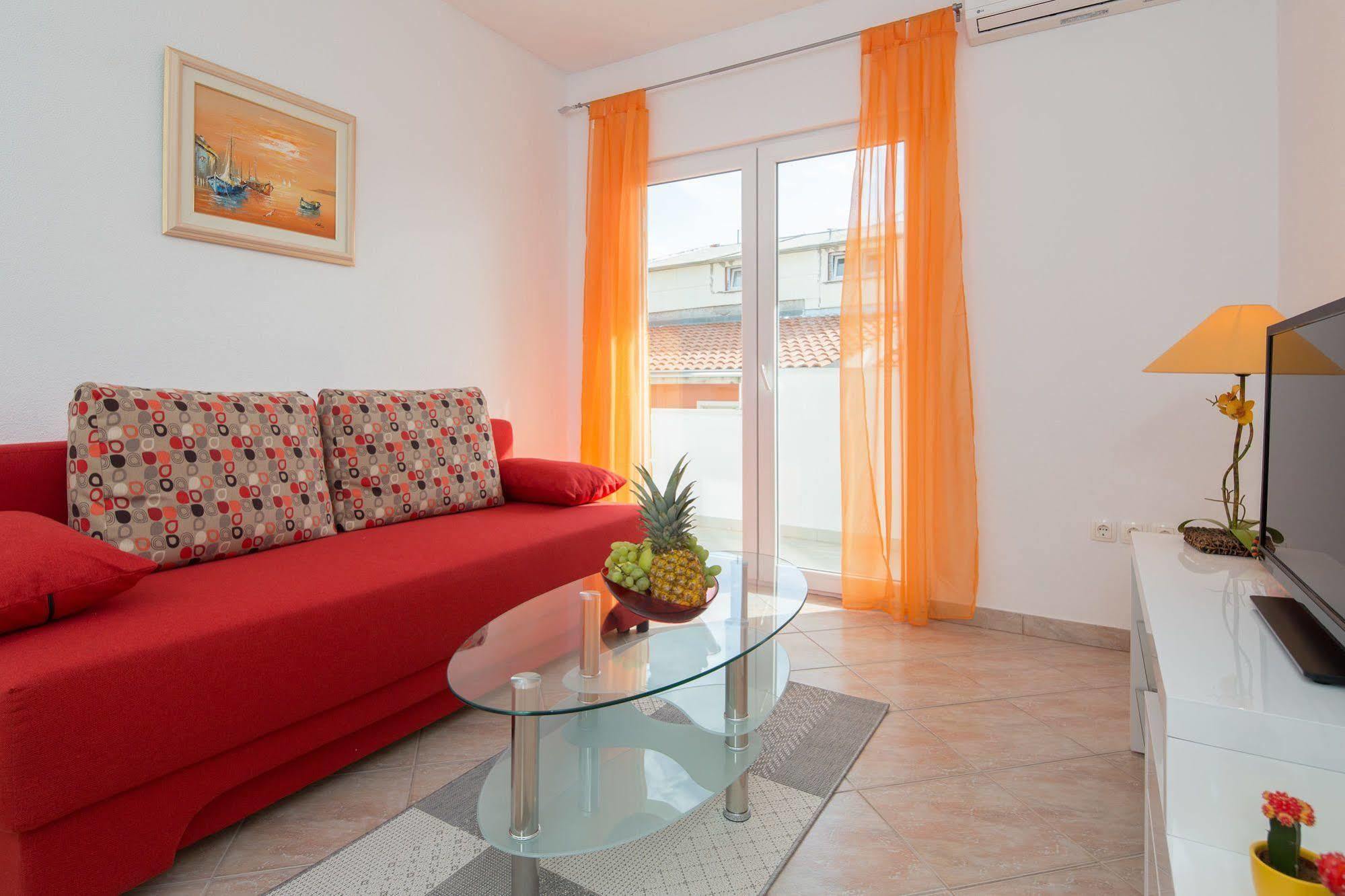 Apartment With Private Swimming Pool Podstrana Dış mekan fotoğraf